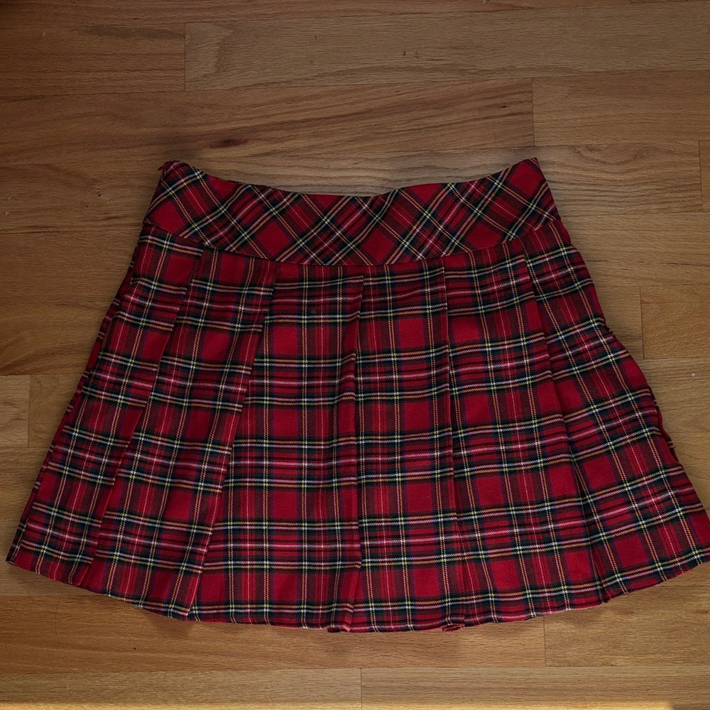 SHEIN Red Plaid Pleated Skater Mini Skirt